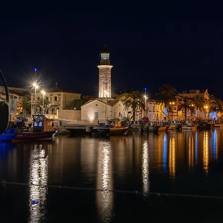 Le Lagon Bleu-8 By Interhome Apartment